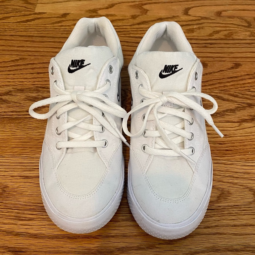 Nike Retro GTS Sneakers - white